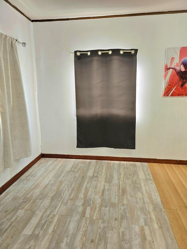 Photo - 315 Avenue J