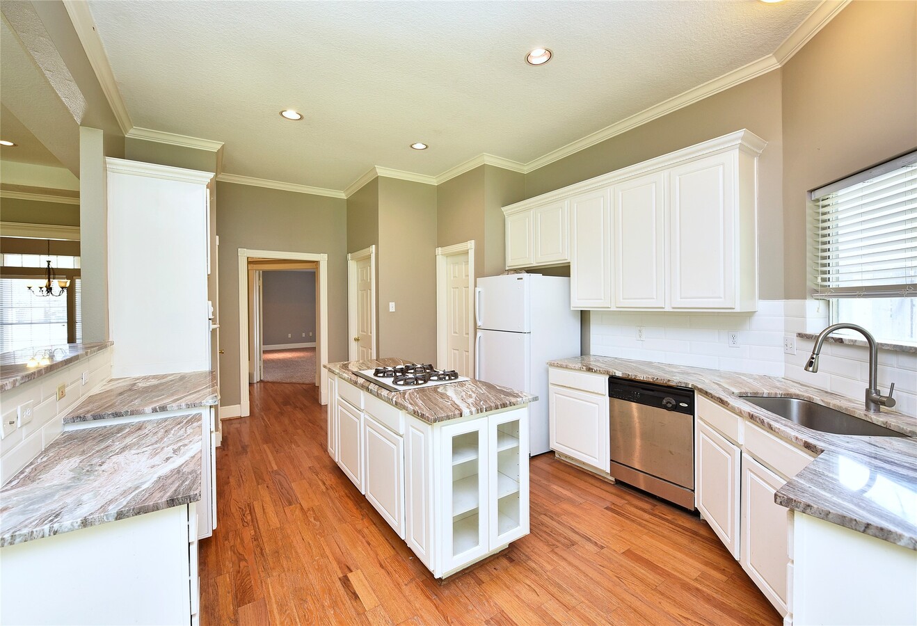 Photo - 5830 Hornwood Dr