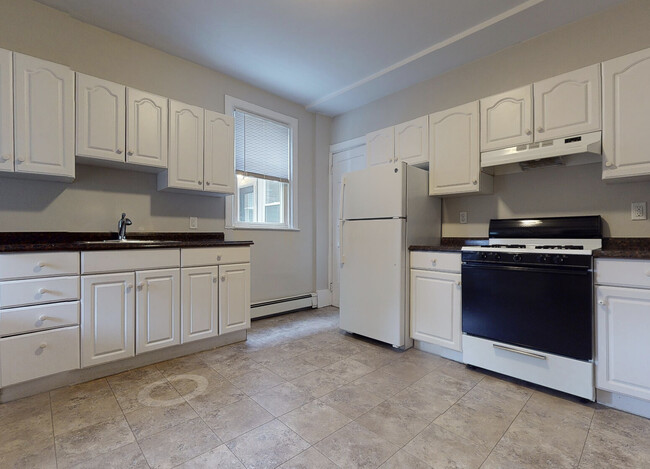 Building Photo - 63 Dana St Unit 8 Rental