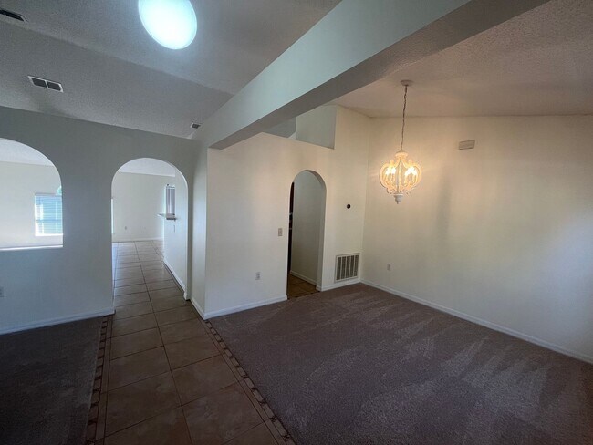 Photo - Beautiful Home with Spacious backyard