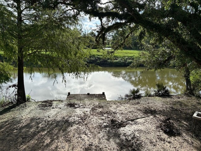Photo - 327 Bayou Rd