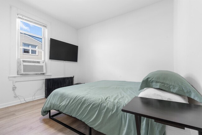 Photo - 4308 Grand Ave Unit 2