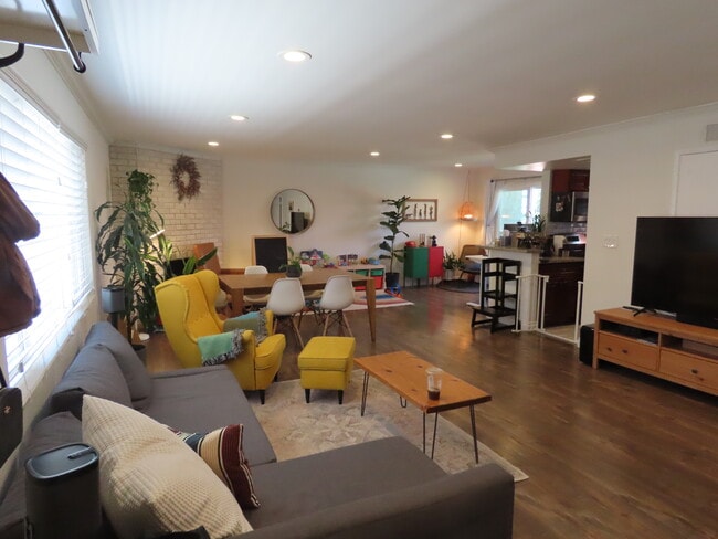 Photo - 11337 Nebraska Ave Unit 304