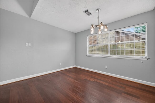 Photo - 2450 Long Reach Dr