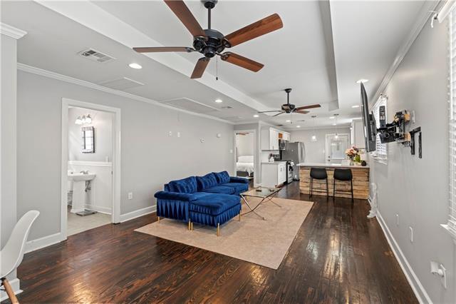 Photo - 906 Flood St