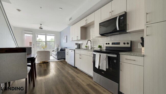 Photo - 6525 Ed Bluestein Blvd Unidad 2210
