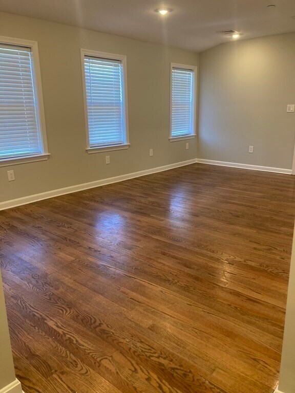 Photo - 11 Pierce St Unit 3