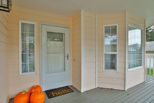 Photo - Lovley Home in Oak Harbor and Pet Friendly!