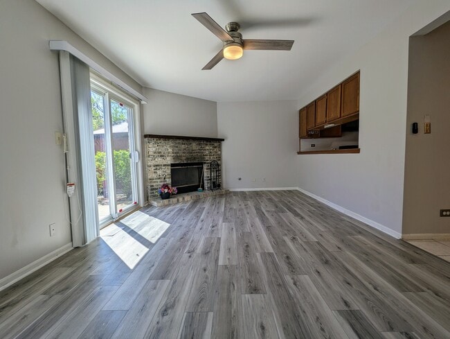 Photo - 829 Tamarac Blvd