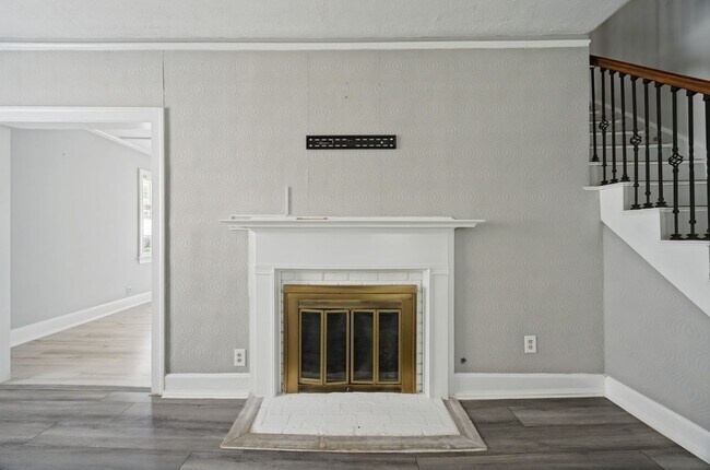 Photo - 305 Palen Ave
