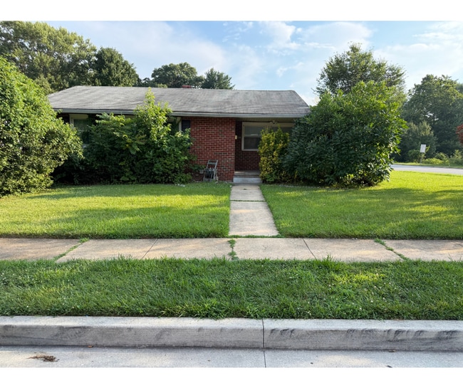 Building Photo - 9083 Meadow Heights Rd Unit 1 Available $750