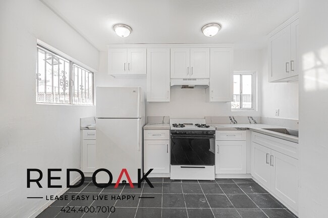 Photo - 1025 W 23rd St Unit 4