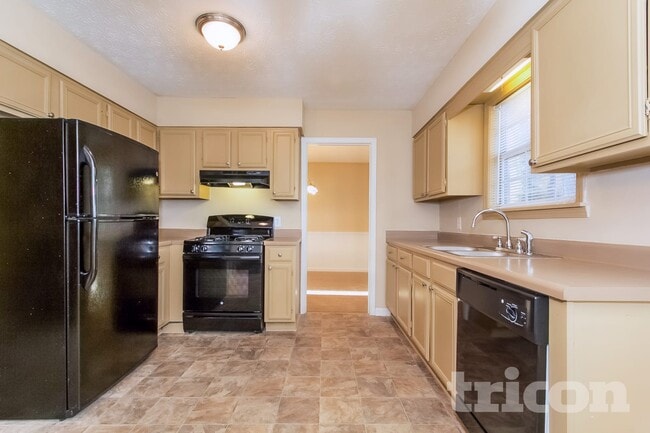Photo - 2889 Darrah Ct SW