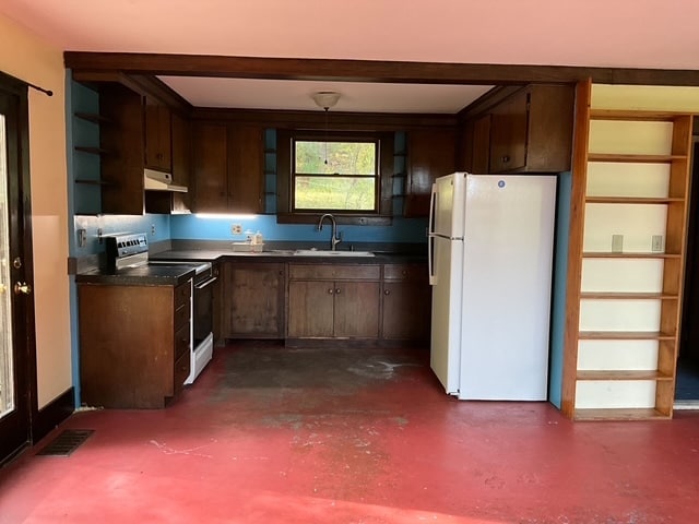 Photo - 310 Chapman Rd