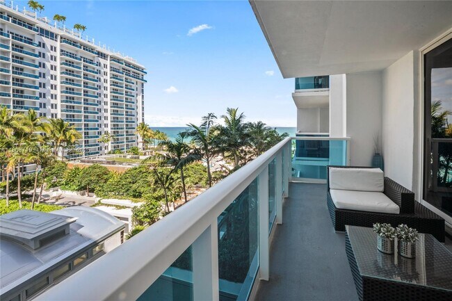 Photo - 2301 Collins Ave Condo Unit 720