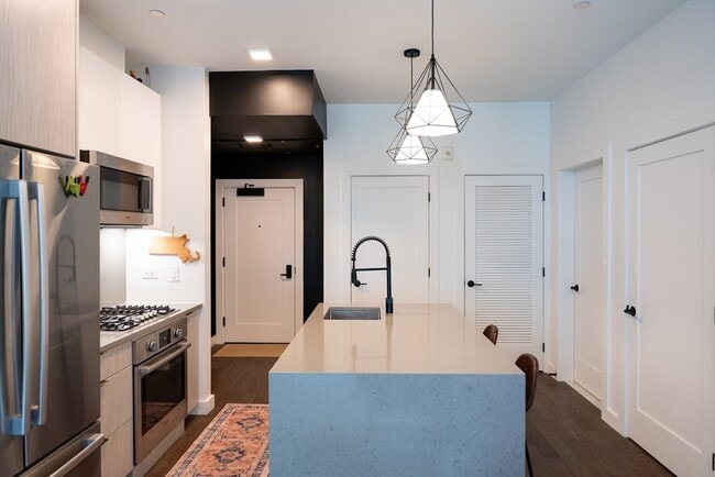 Photo - 2 Sinclair Rd Unit 202