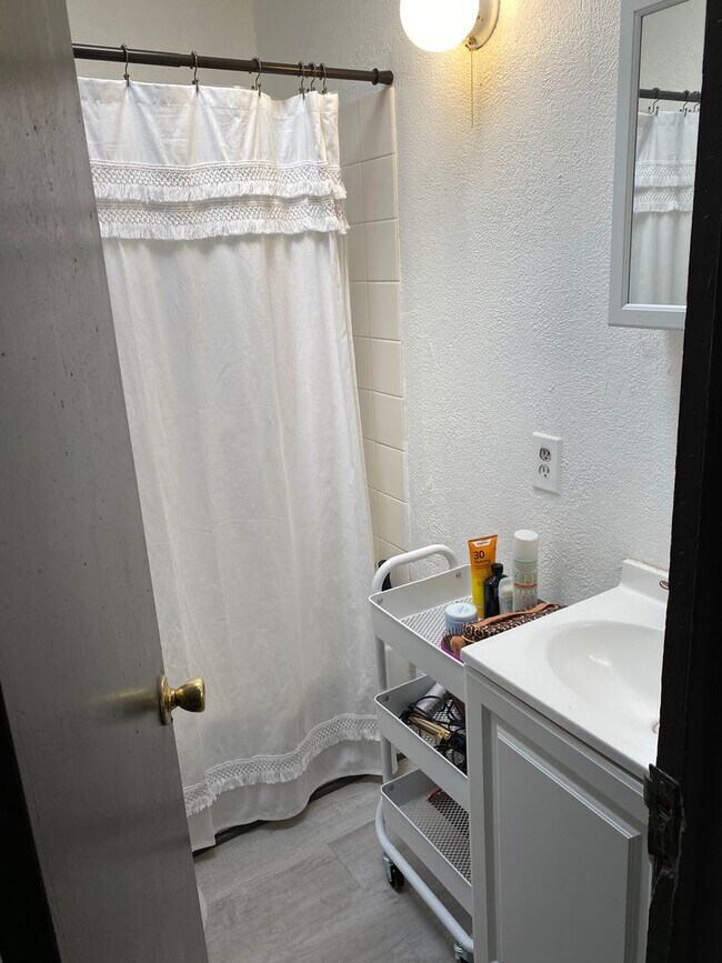 3106 Fife Ct Unit 1