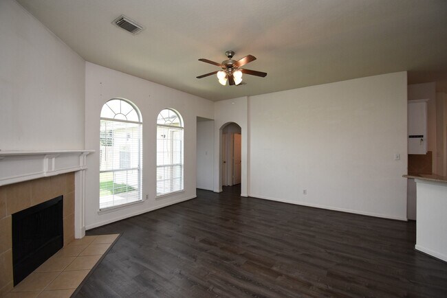 Photo - 128 Long Canyon Ln