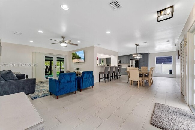 Photo - 9501 E Palmetto Club Ln