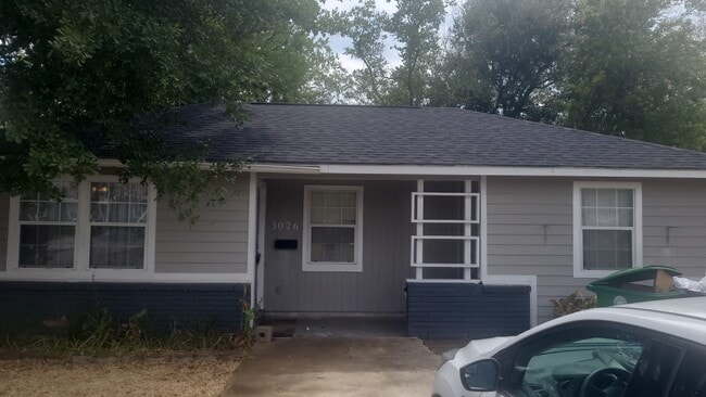 Photo - 3026 Sunbeam St