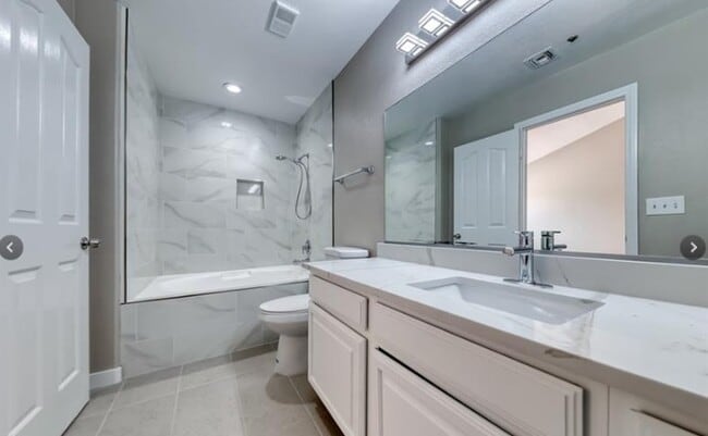 Photo - 2605 S Durango Dr Unidad Durango 202