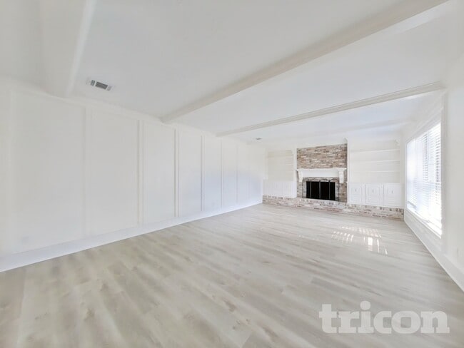 Photo - 15806 Crystal Brook Dr