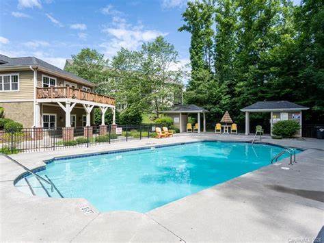 Pool / Clubhouse / Fitness center - 20 Foxden Dr Condo Unit 202