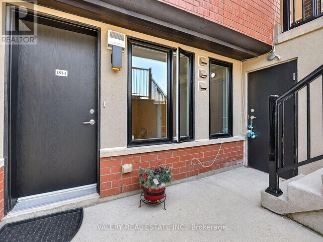 Photo - 183 William Duncan Rd