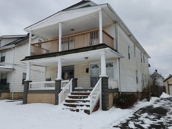 Building Photo - 8006 Laumar Ave Unit UP