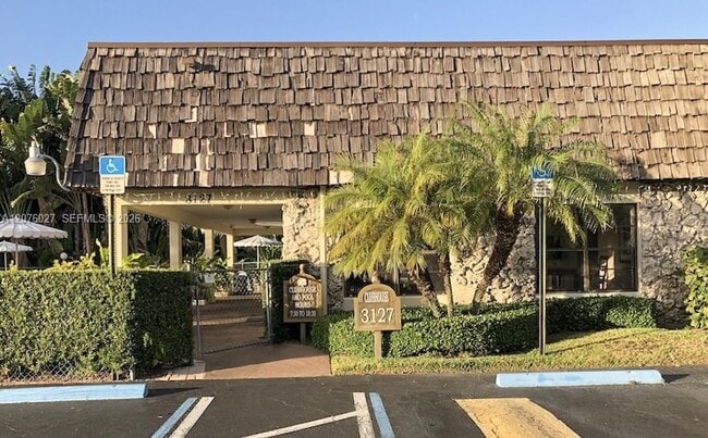 Photo - 3101 Oakland Shores Dr Unit H207