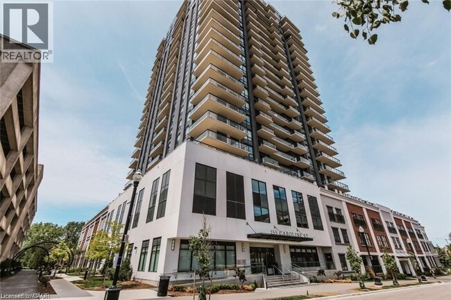 Photo - 155 Caroline St S Unité 1710