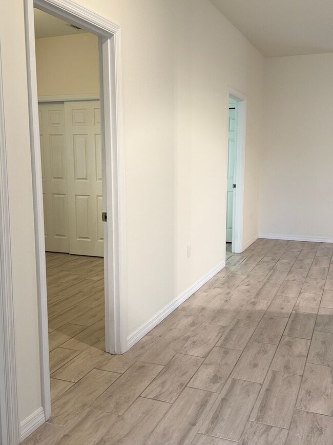 Photo - 3 Bed 2 Bath Duplex in Lehigh Acres