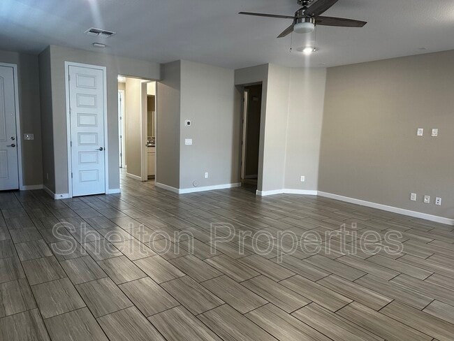 Photo - 16562 W Charlotte Dr