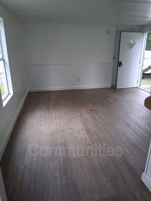 1754 Zion Rd