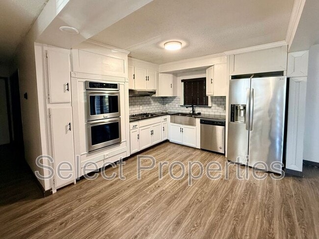 Photo - 1605 Dupwe Dr