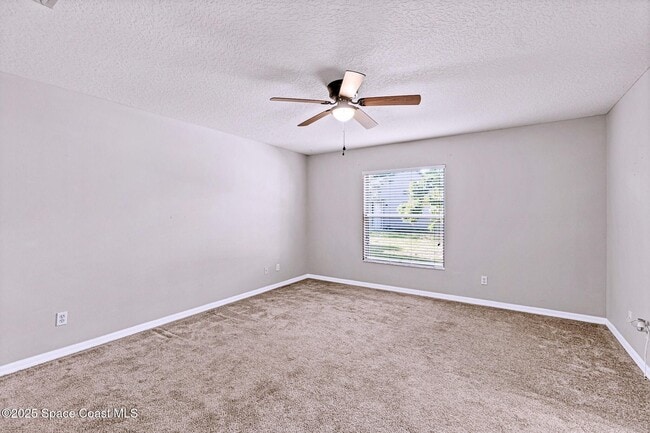 Photo - 960 Villa Dr House