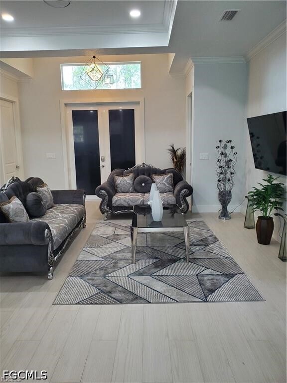 Photo - 603 W 9th St