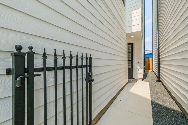 Photo - 2017 Lou Ellen Ln