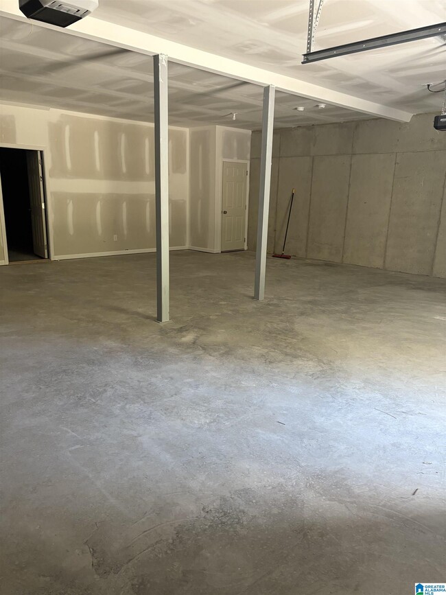 Photo - 1107 Cherry Cir