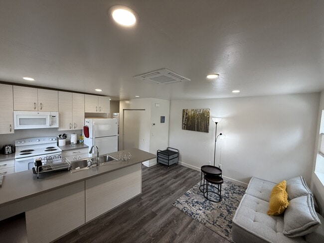 Photo - 308 S Ute Ave Unit 308 - No Smoking and No Pets