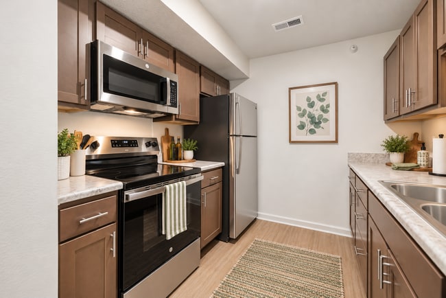 Cottonwood Creek Apartments