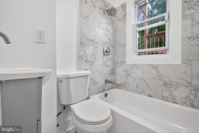 Photo - 3015 13th St NW