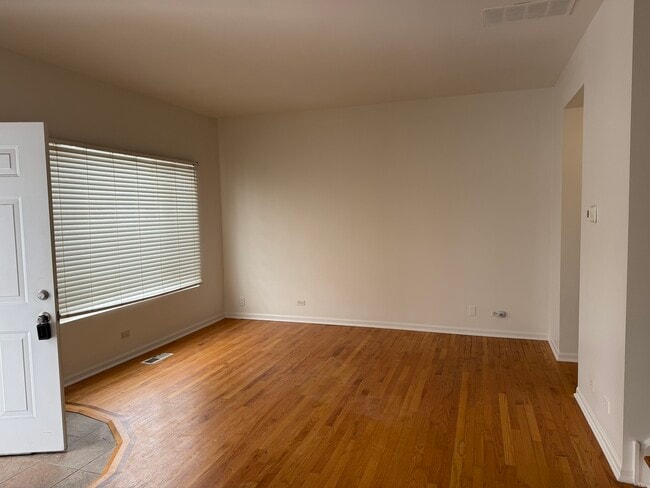 Photo - 130 Creston Cir