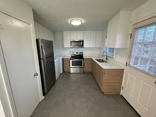 Photo - Adorable 2 Bed 1 Bath Town Home at Lupton Flats