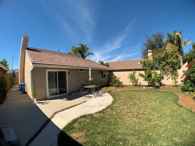 Photo - Moorpark 3 Bedroom Single Story with Private Backyard