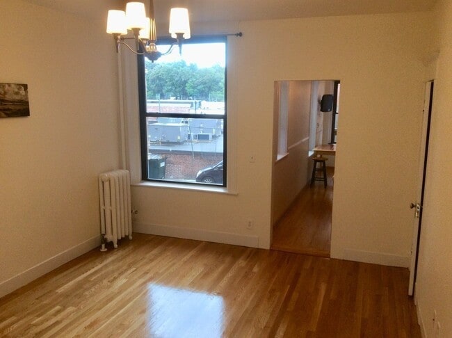 Photo - 44 Orkney Rd Unit 2