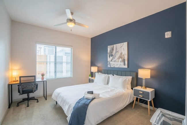 Photo - 295 E Roosevelt St Unit ID1263016P