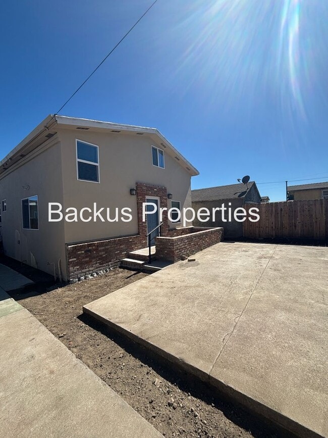 Building Photo - 112 E Bernal Dr Unit B Rental