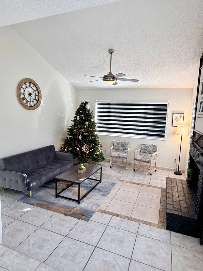 Photo - 8453 Mattituck Cir