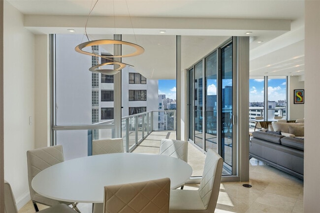 Photo - 3101 S Ocean Dr Unidad 902